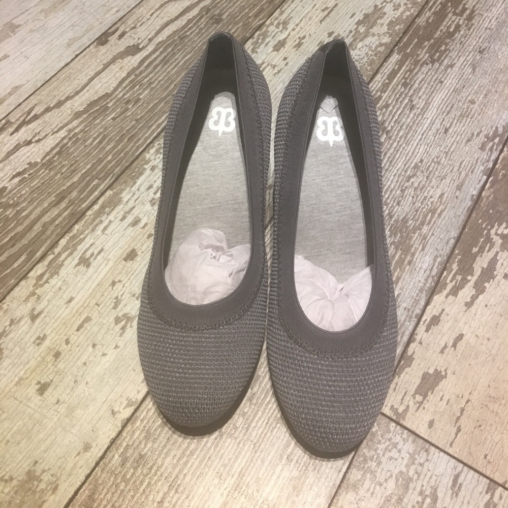 NIB Betabrand Late-to-the-Gate shoes 7.5